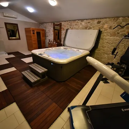 Lanterna Villa